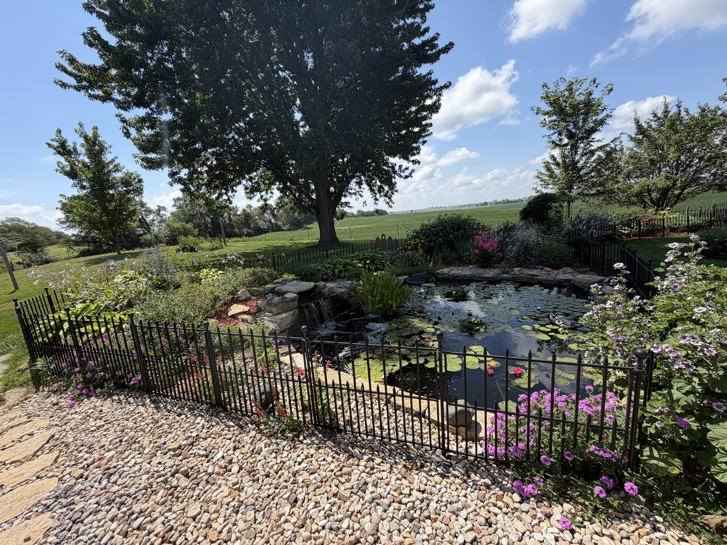 main property photo 34