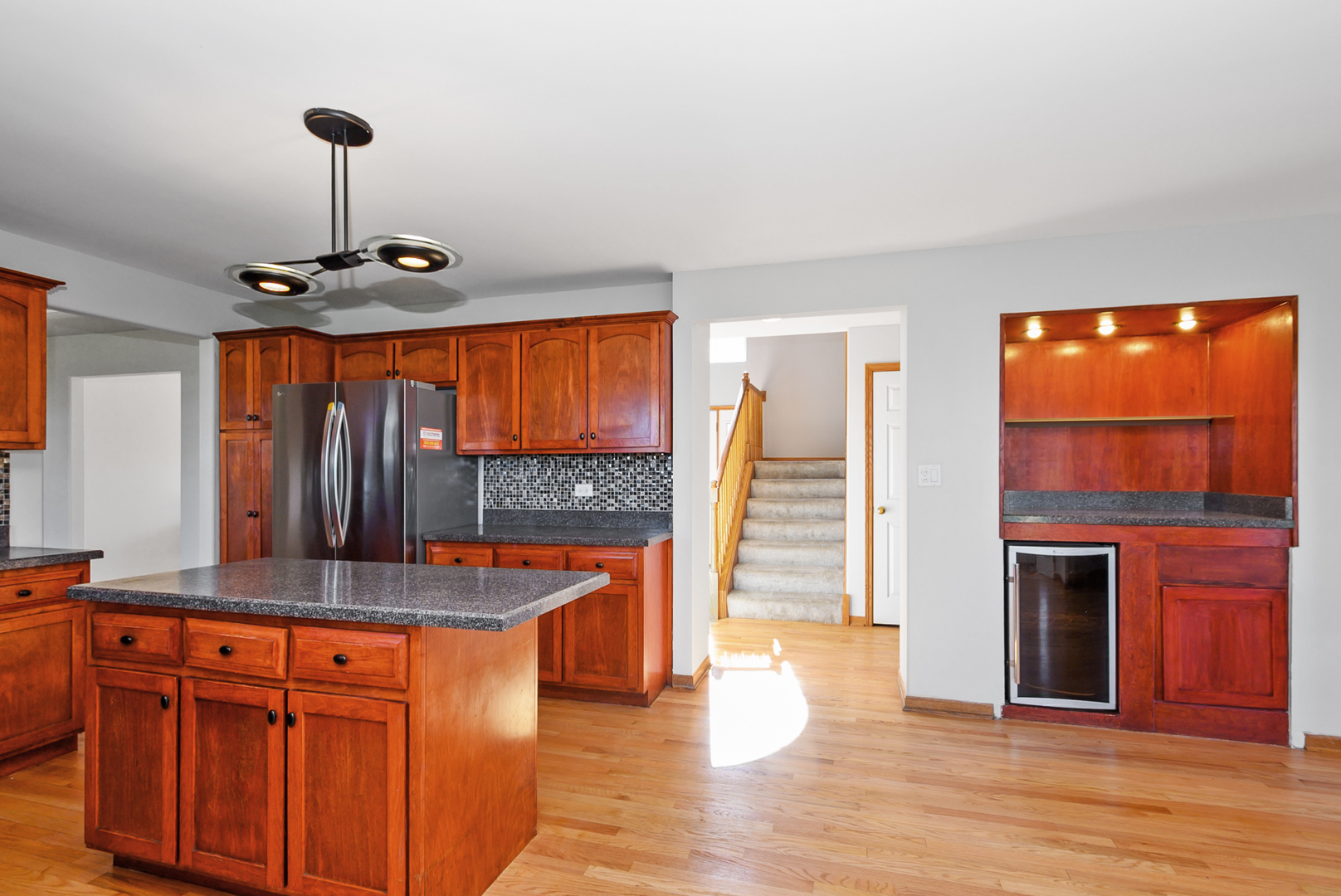 main property photo 9