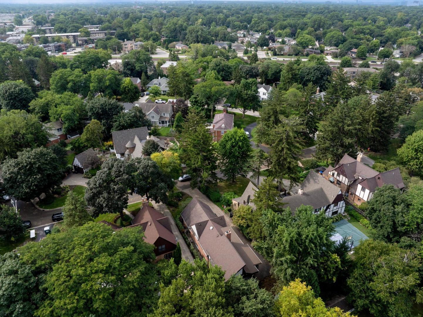 main property photo 41