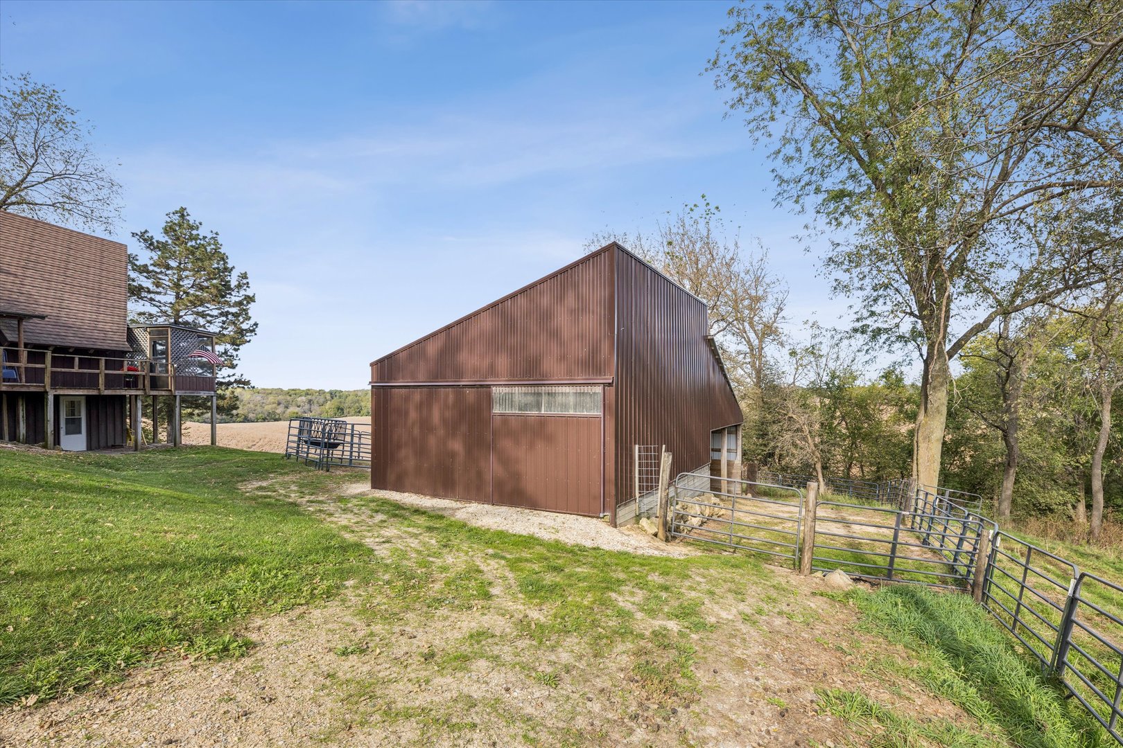 main property photo 10