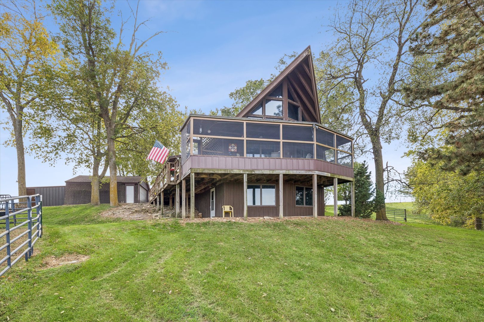 main property photo 16