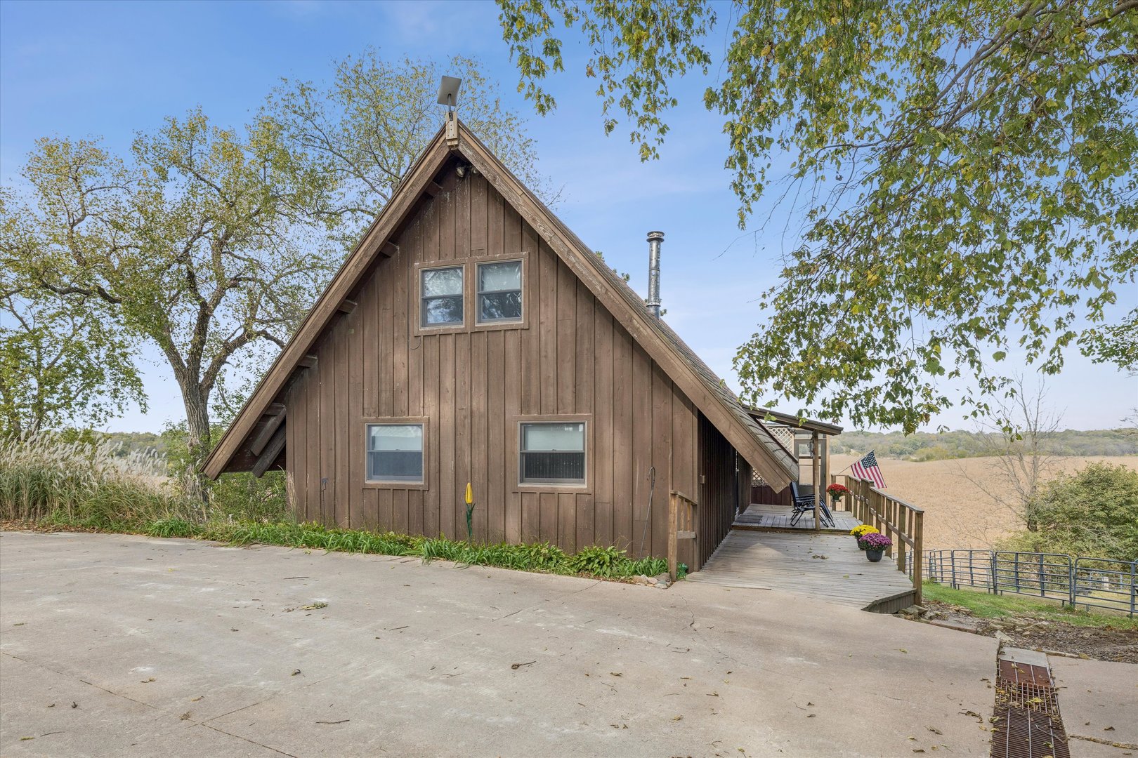 main property photo 19