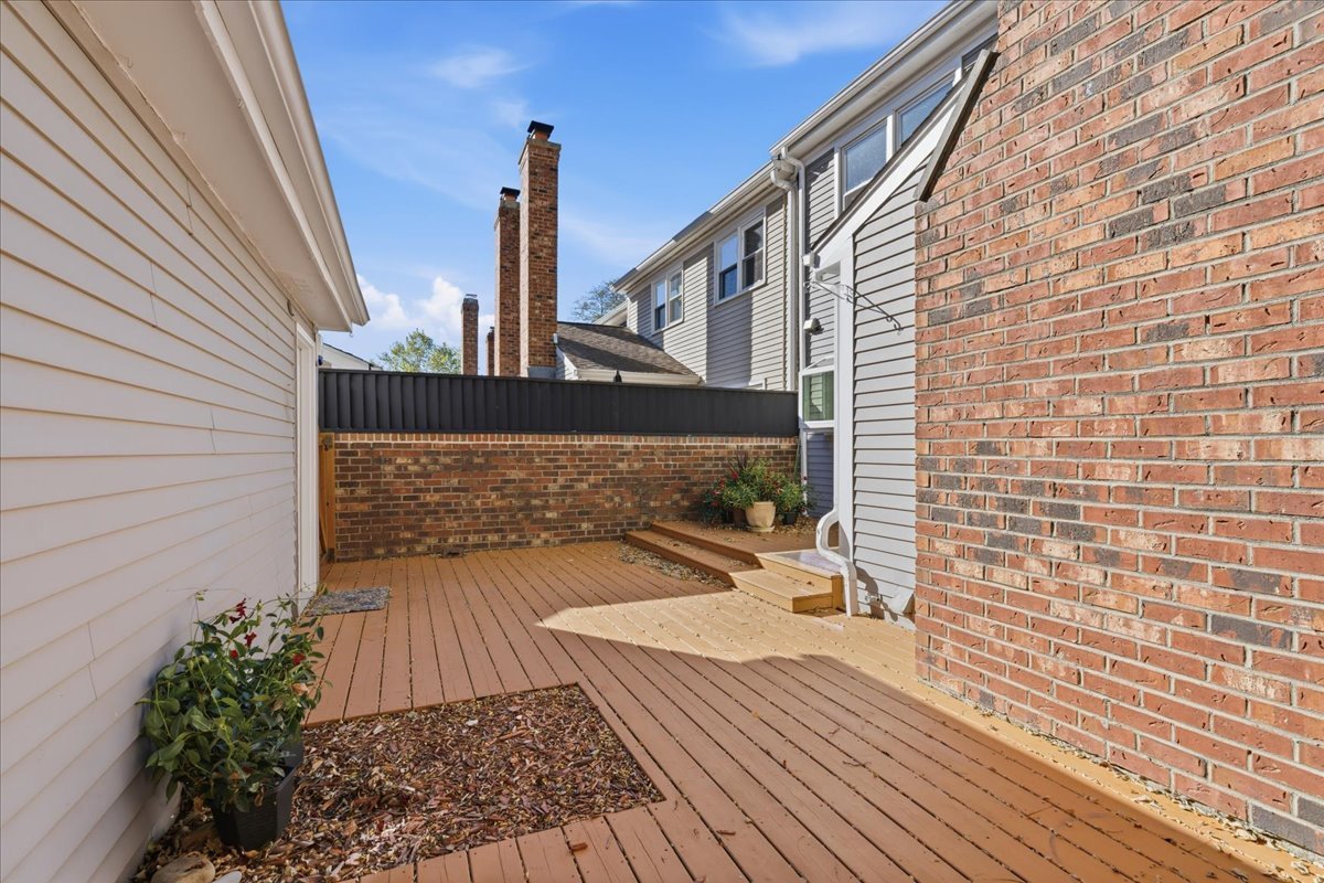 main property photo 23