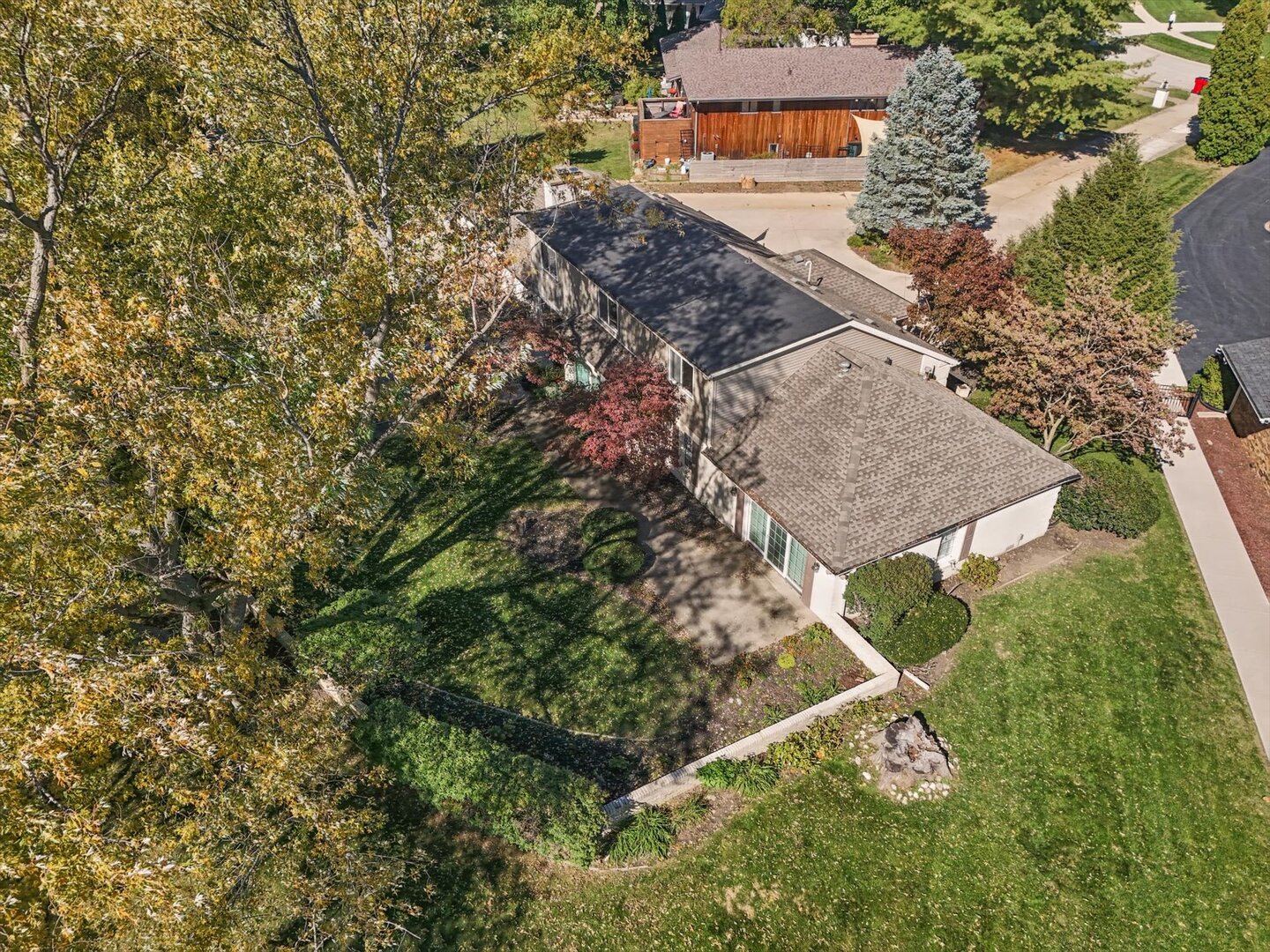 main property photo 79