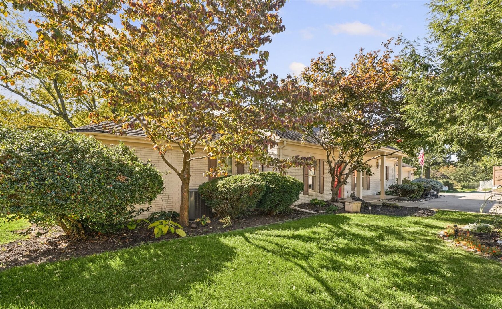 main property photo 9