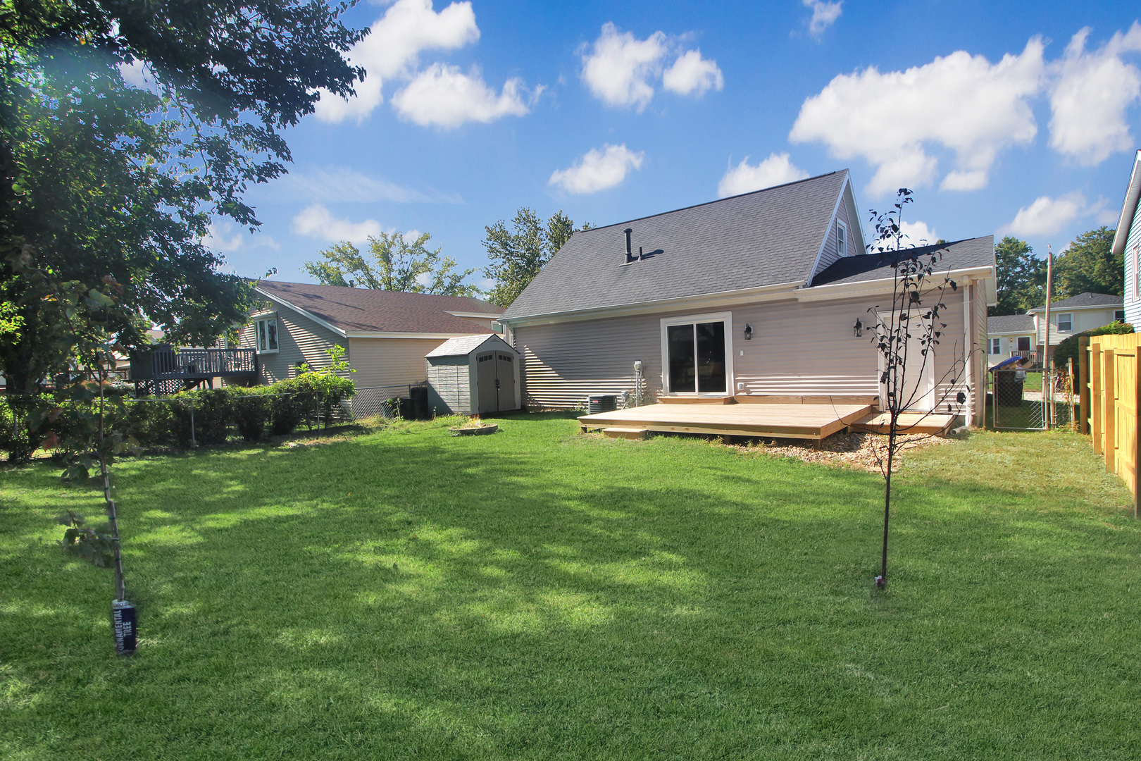 main property photo 32