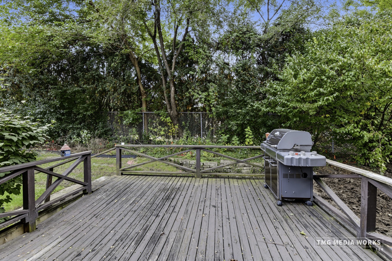 main property photo 30