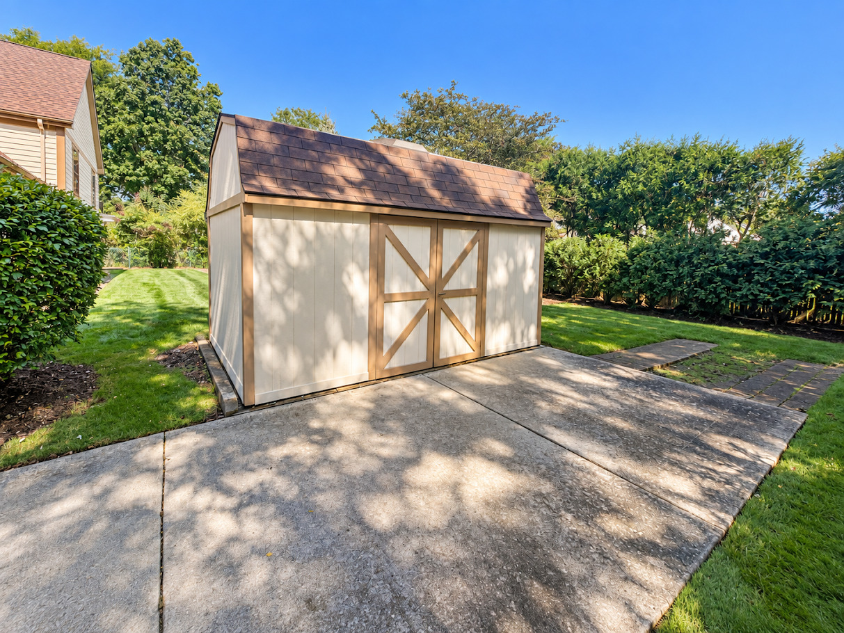 main property photo 19