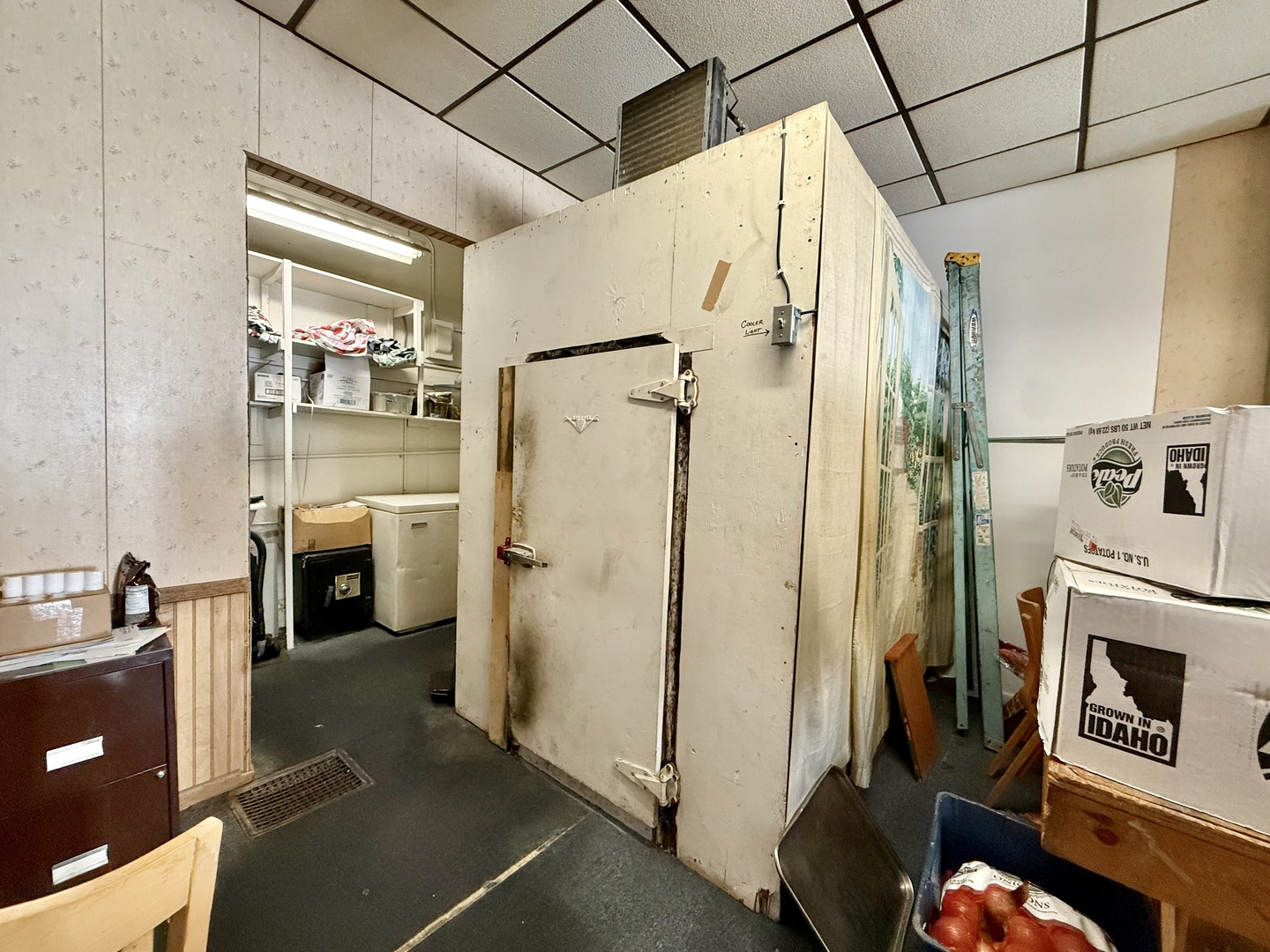 main property photo 22