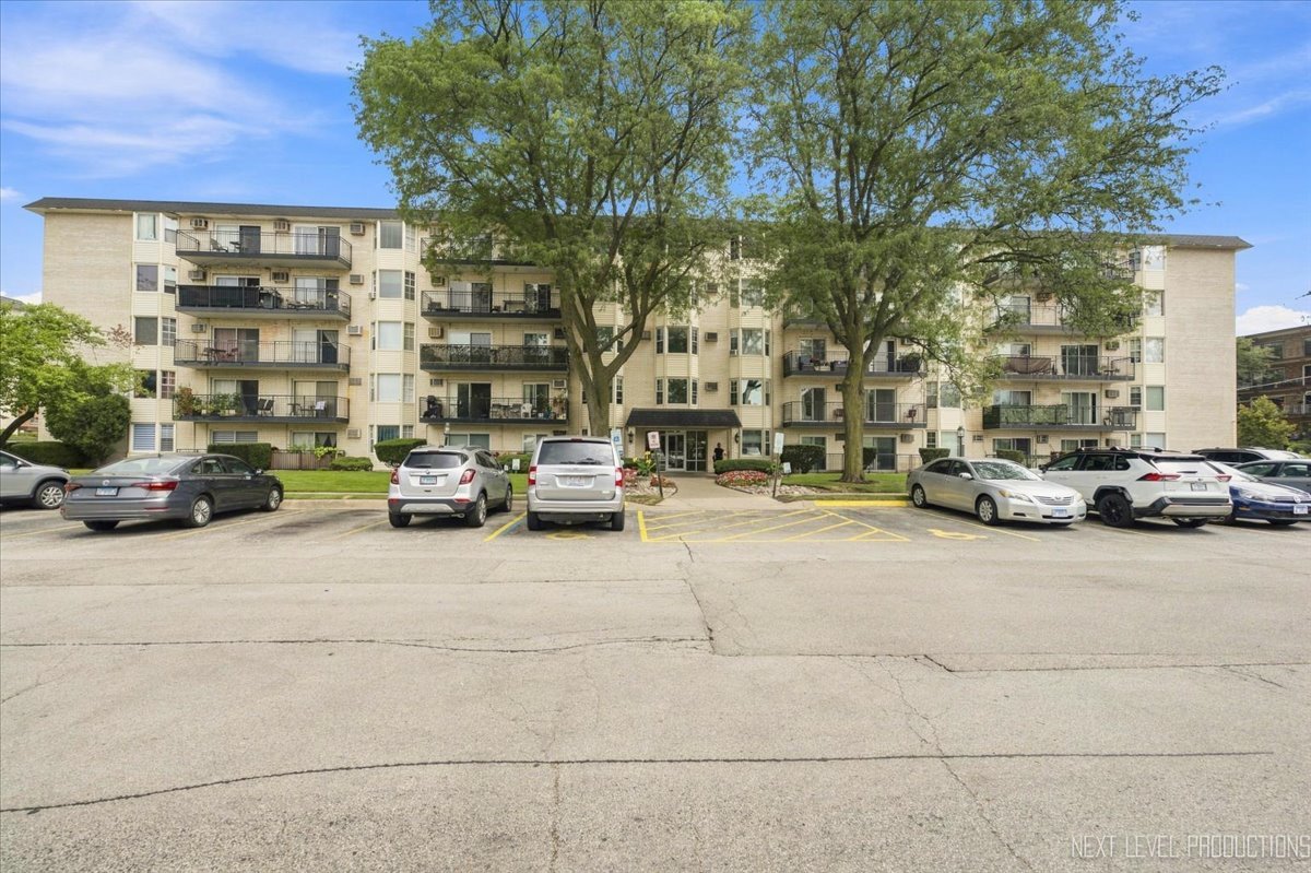 main property photo 19