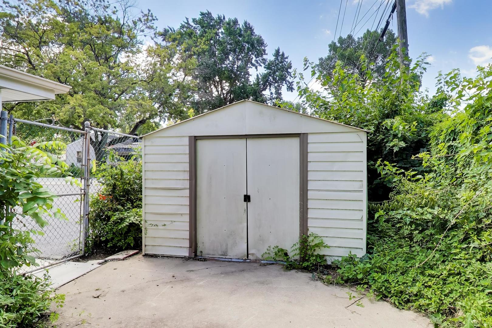 main property photo 36