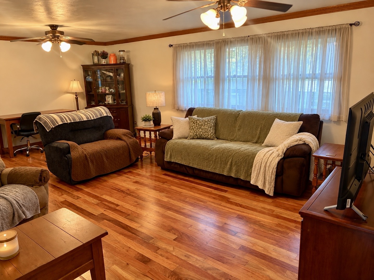 main property photo 6