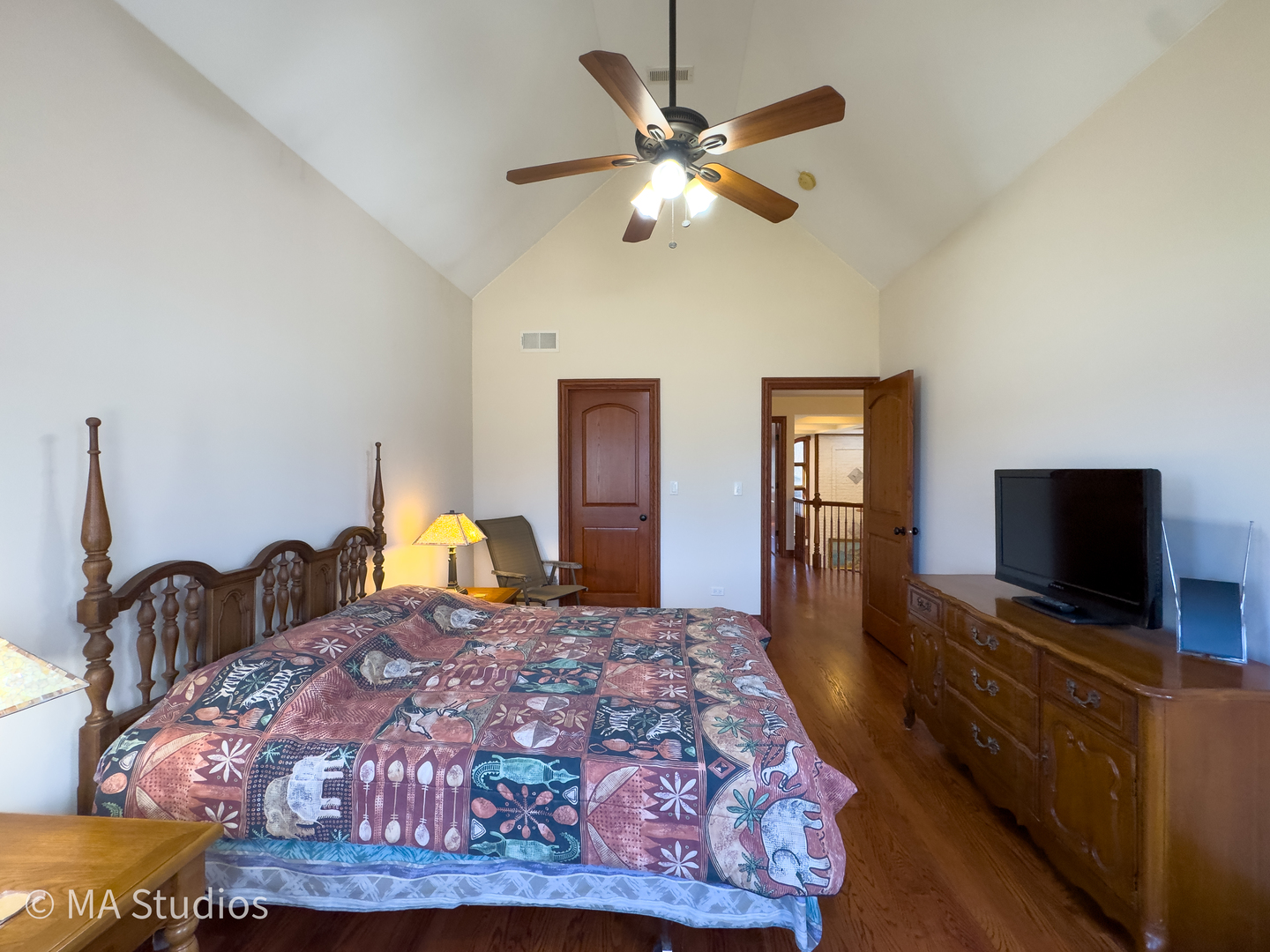 main property photo 32
