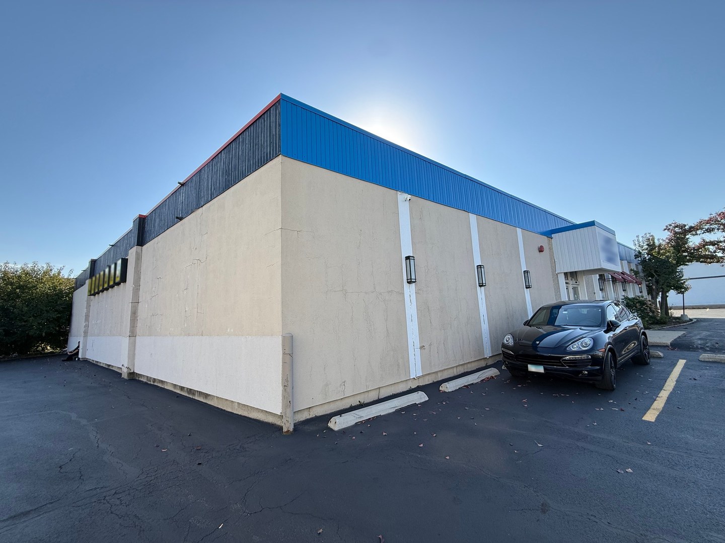 main property photo 6