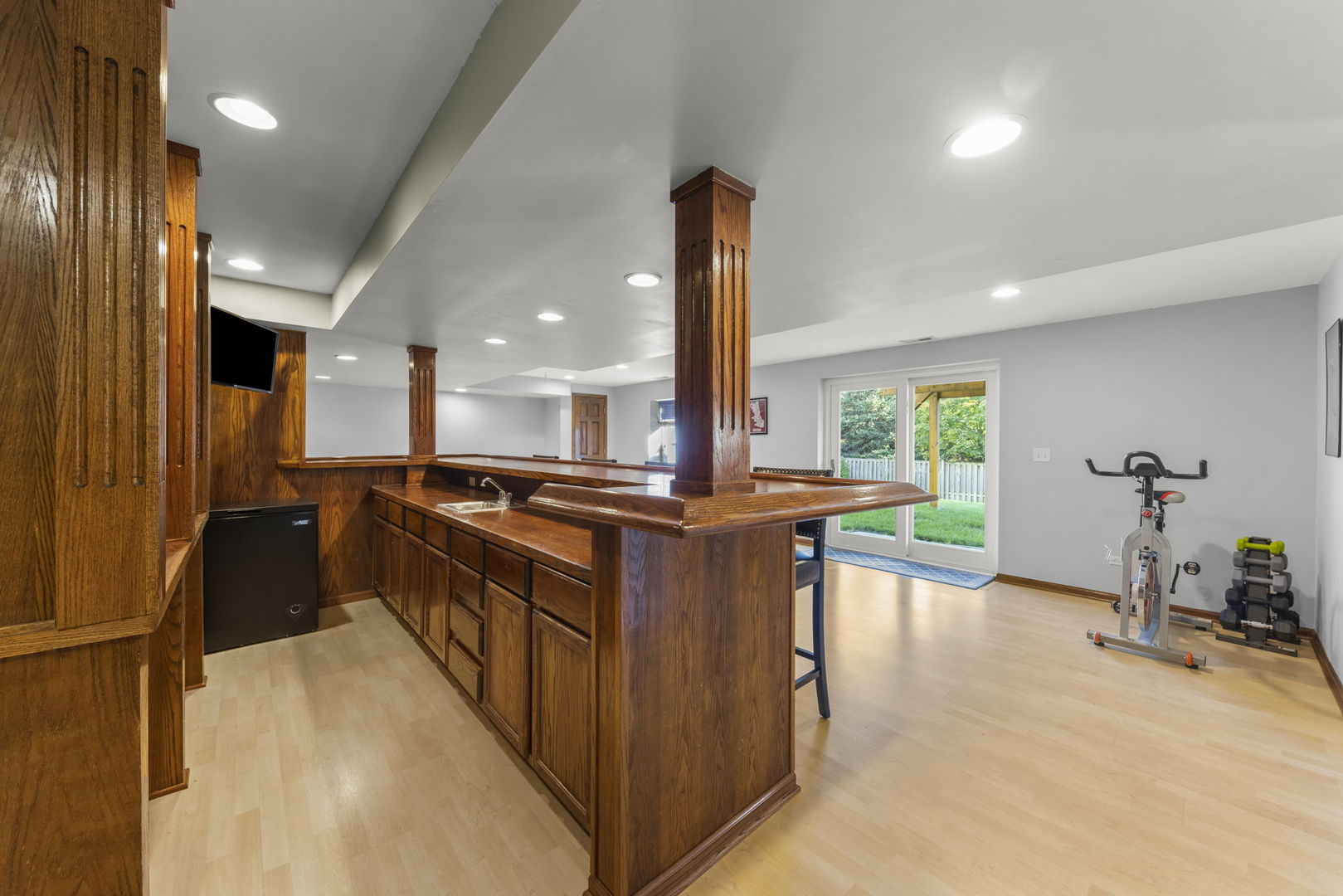 main property photo 25