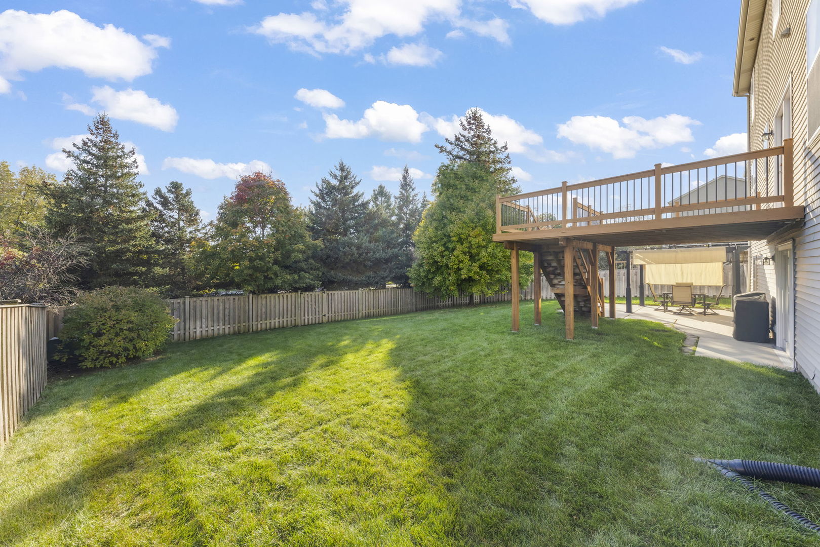 main property photo 32
