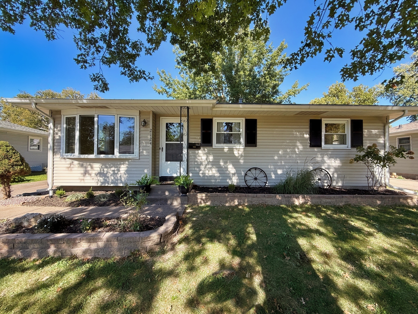 main property photo 0