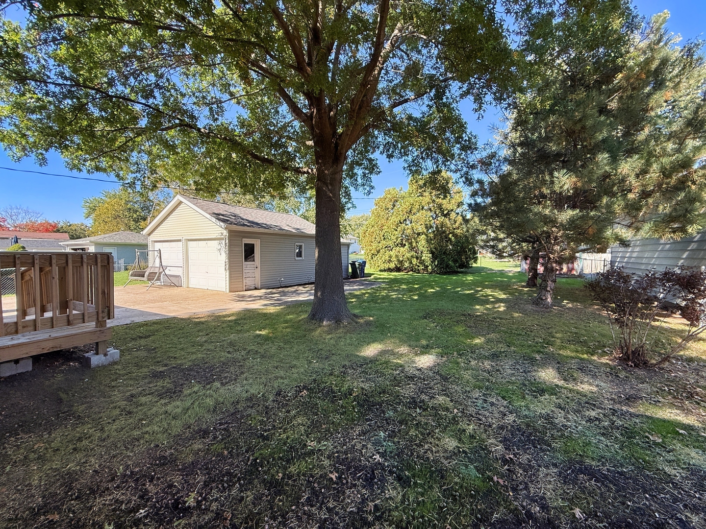 main property photo 29