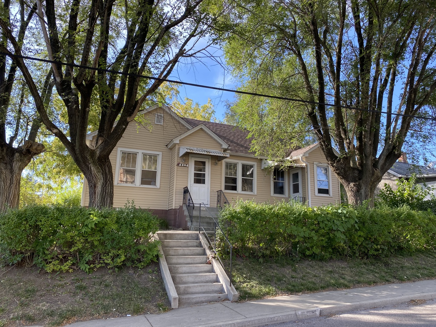 main property photo 17
