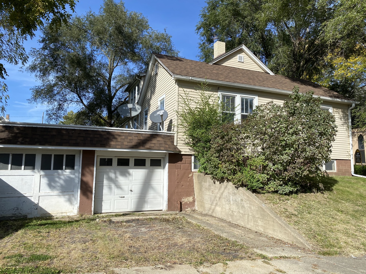 main property photo 18