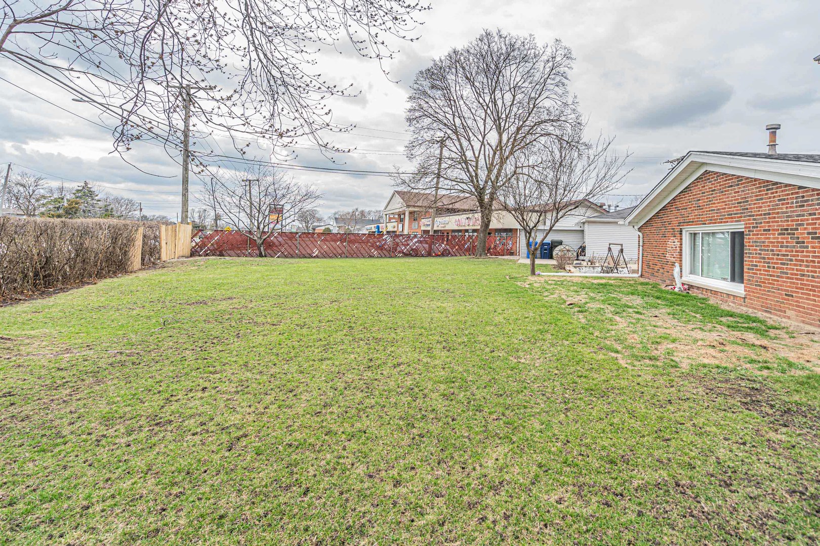 main property photo 23