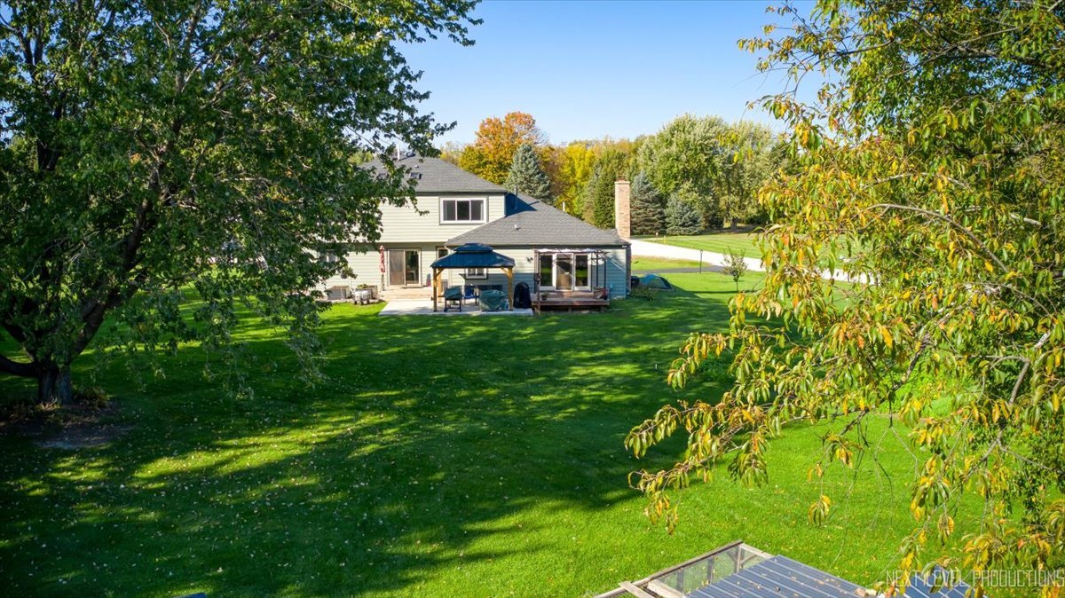 main property photo 28