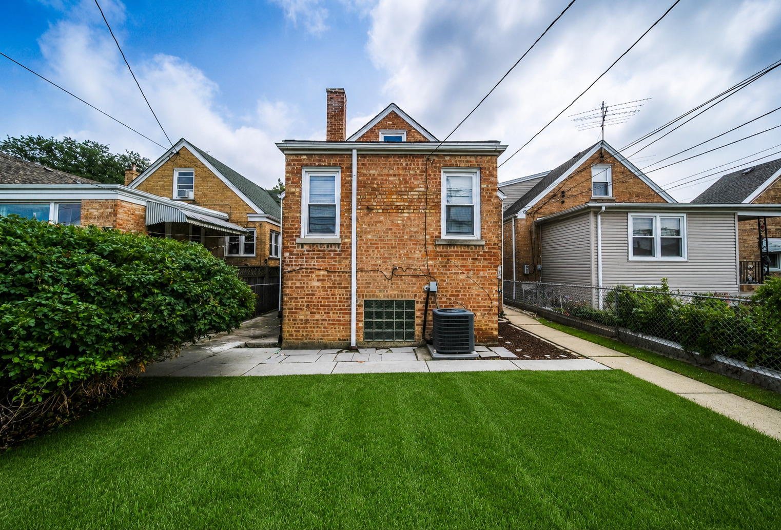 main property photo 3
