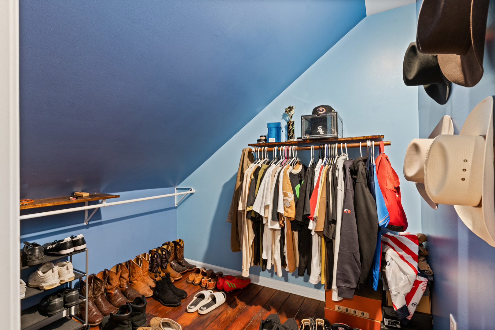 main property photo 23