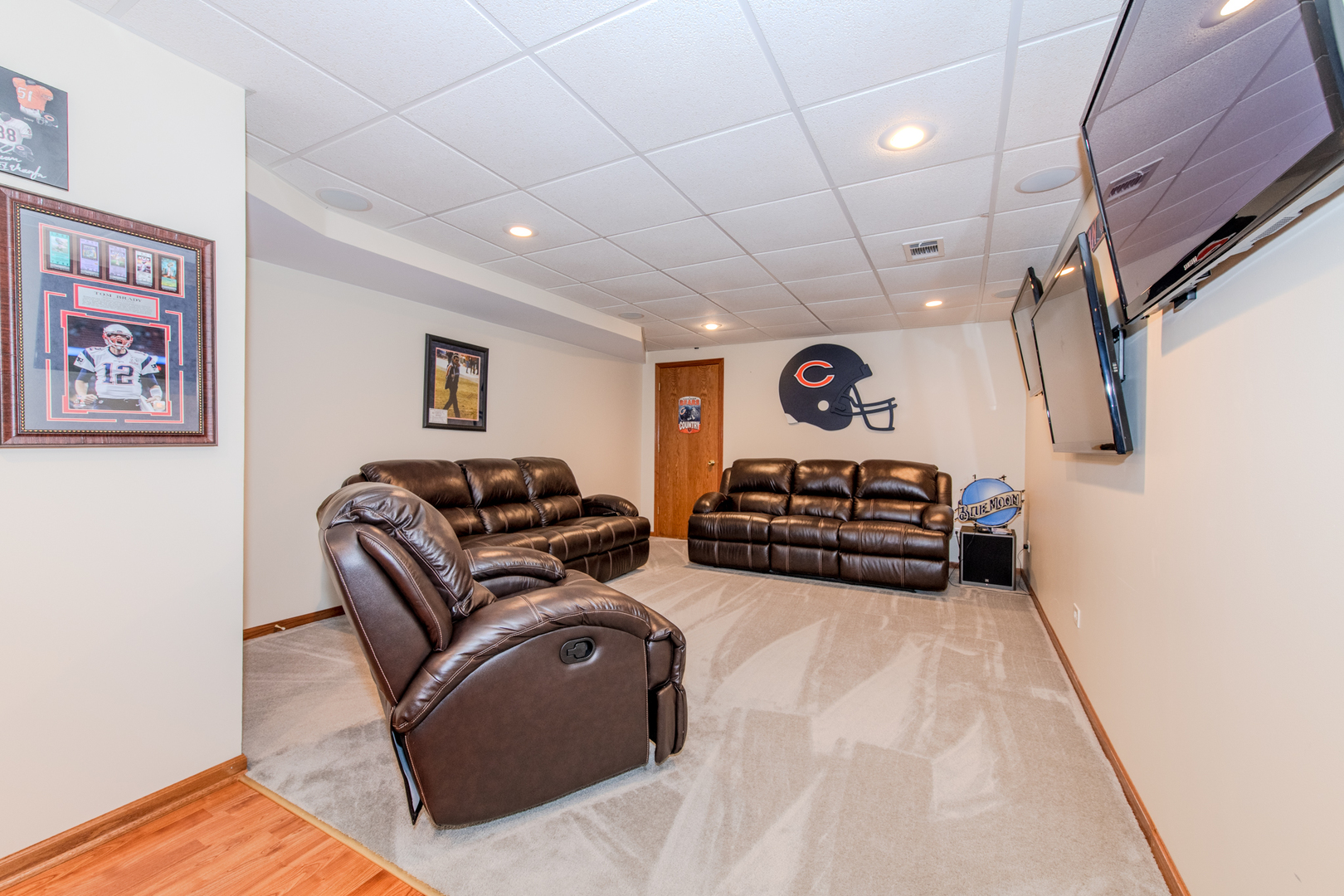 main property photo 50