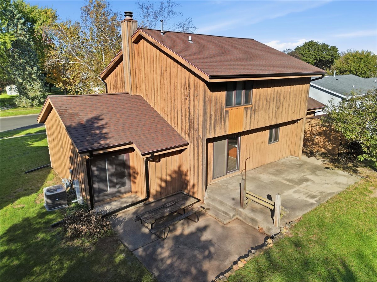 main property photo 44