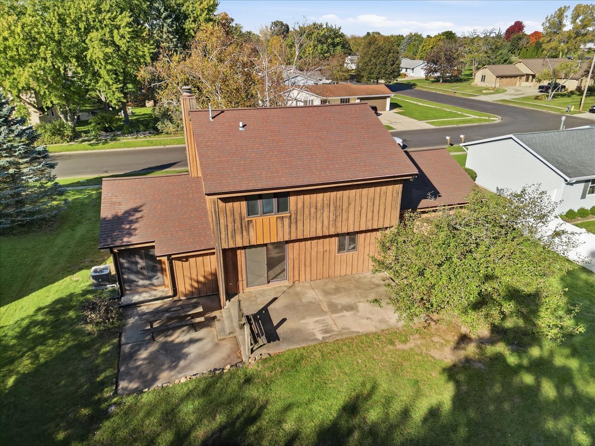 main property photo 45