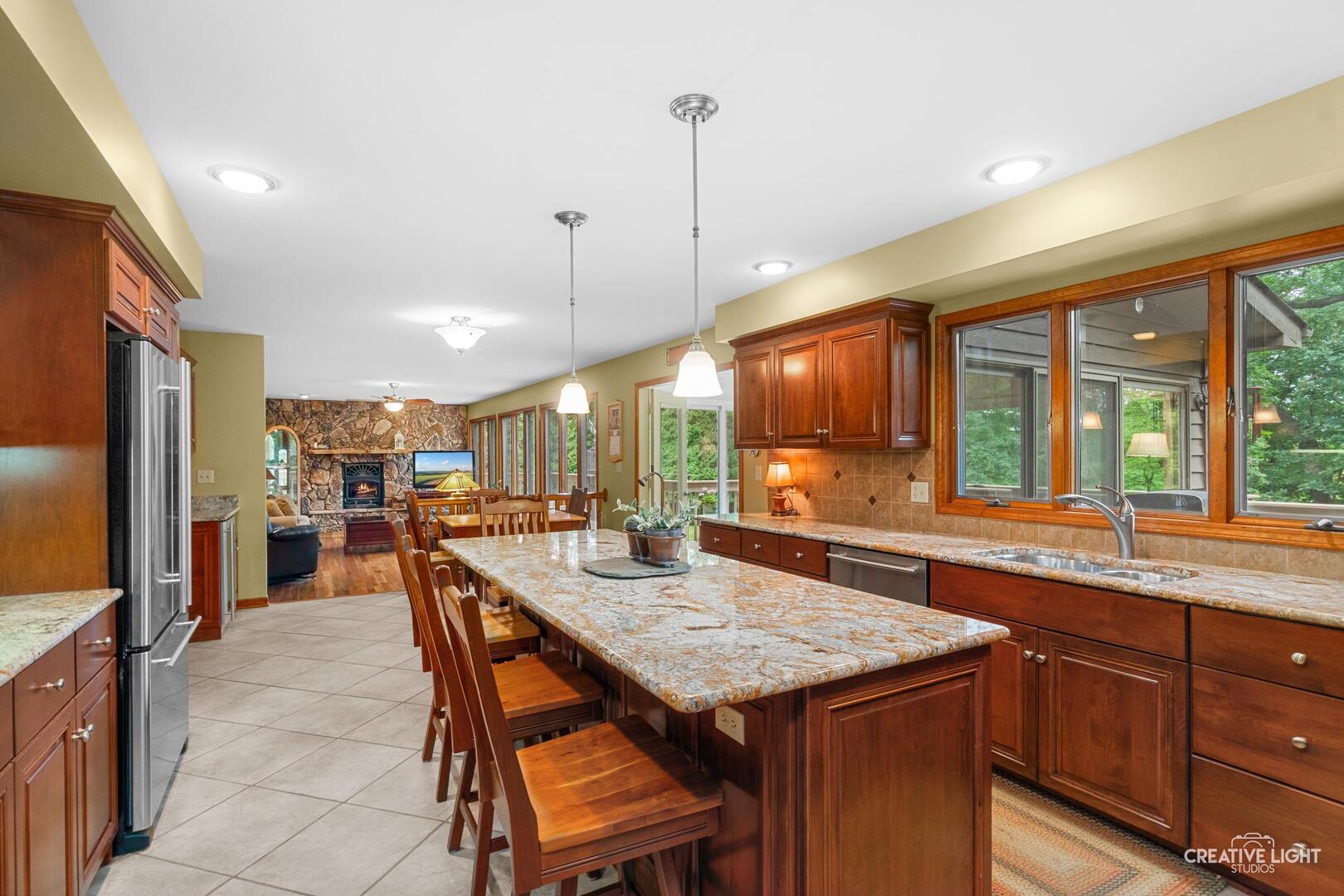 main property photo 14