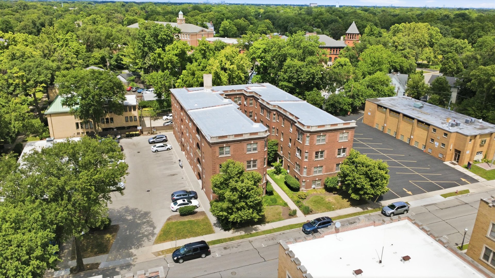 main property photo 35