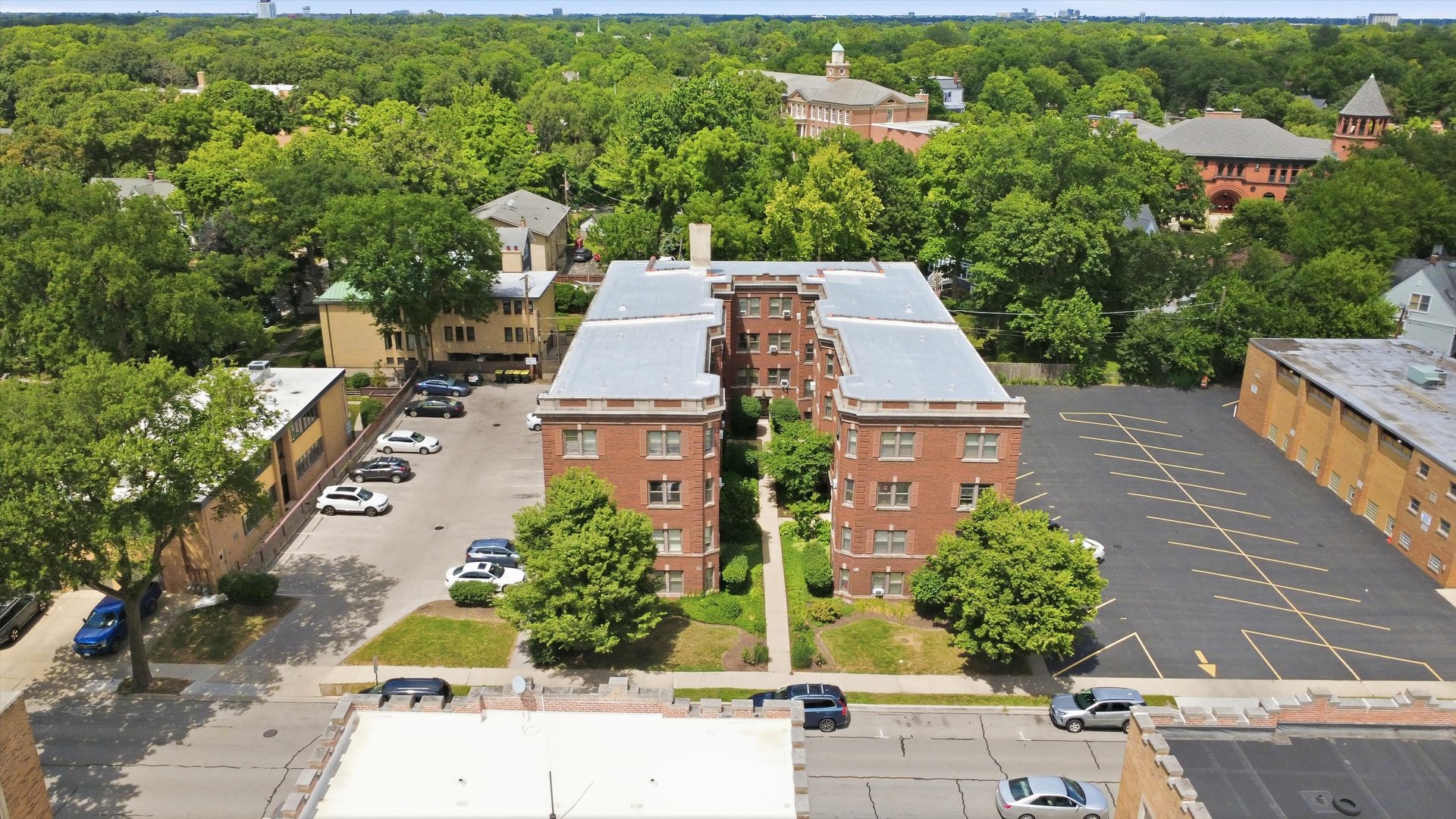 main property photo 36