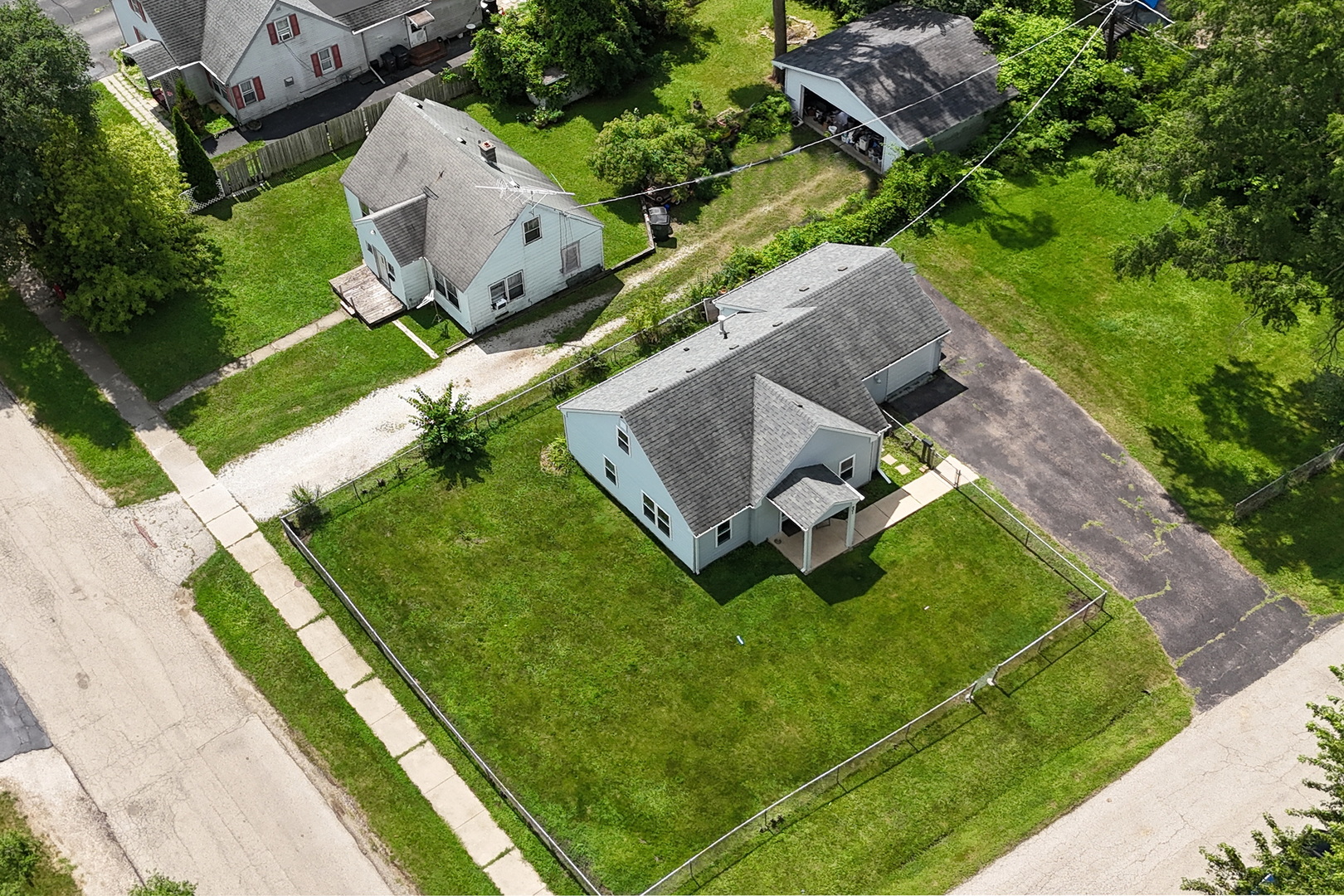 main property photo 18