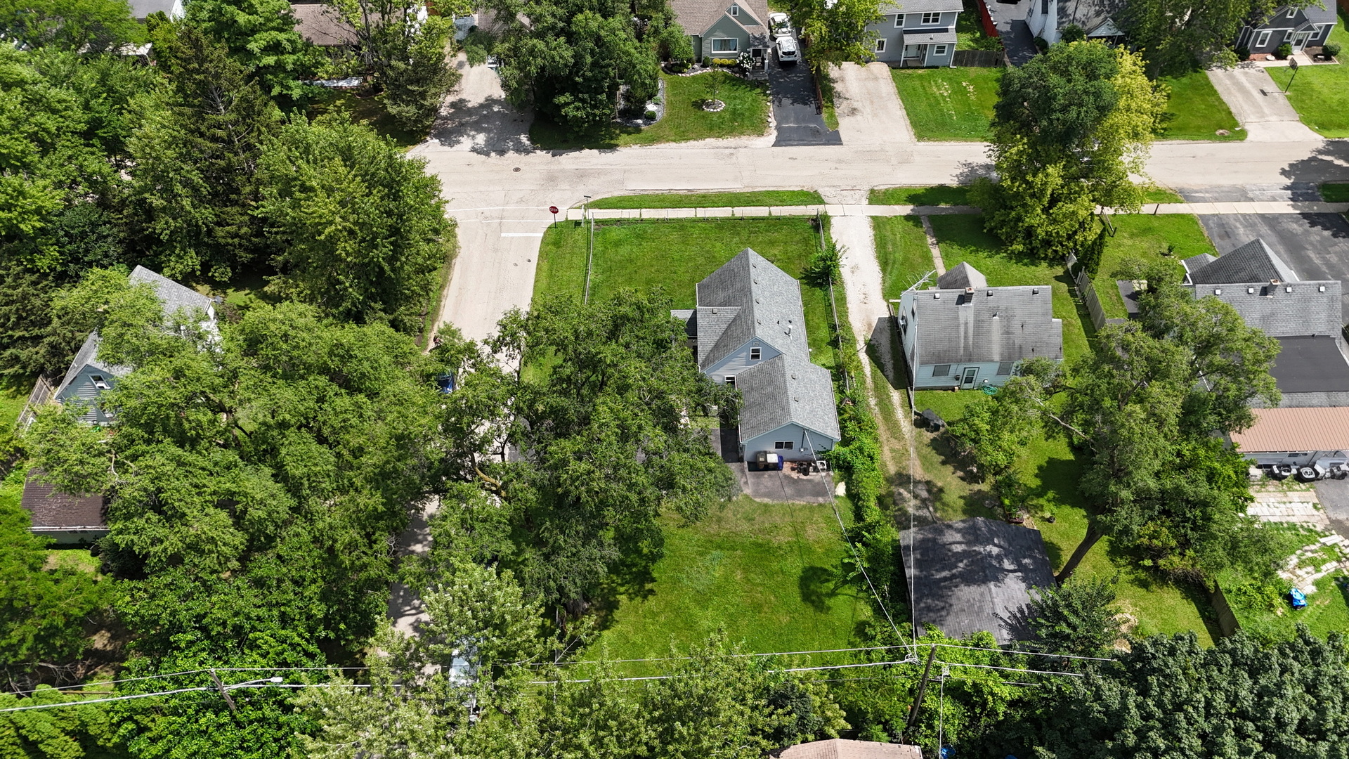 main property photo 23
