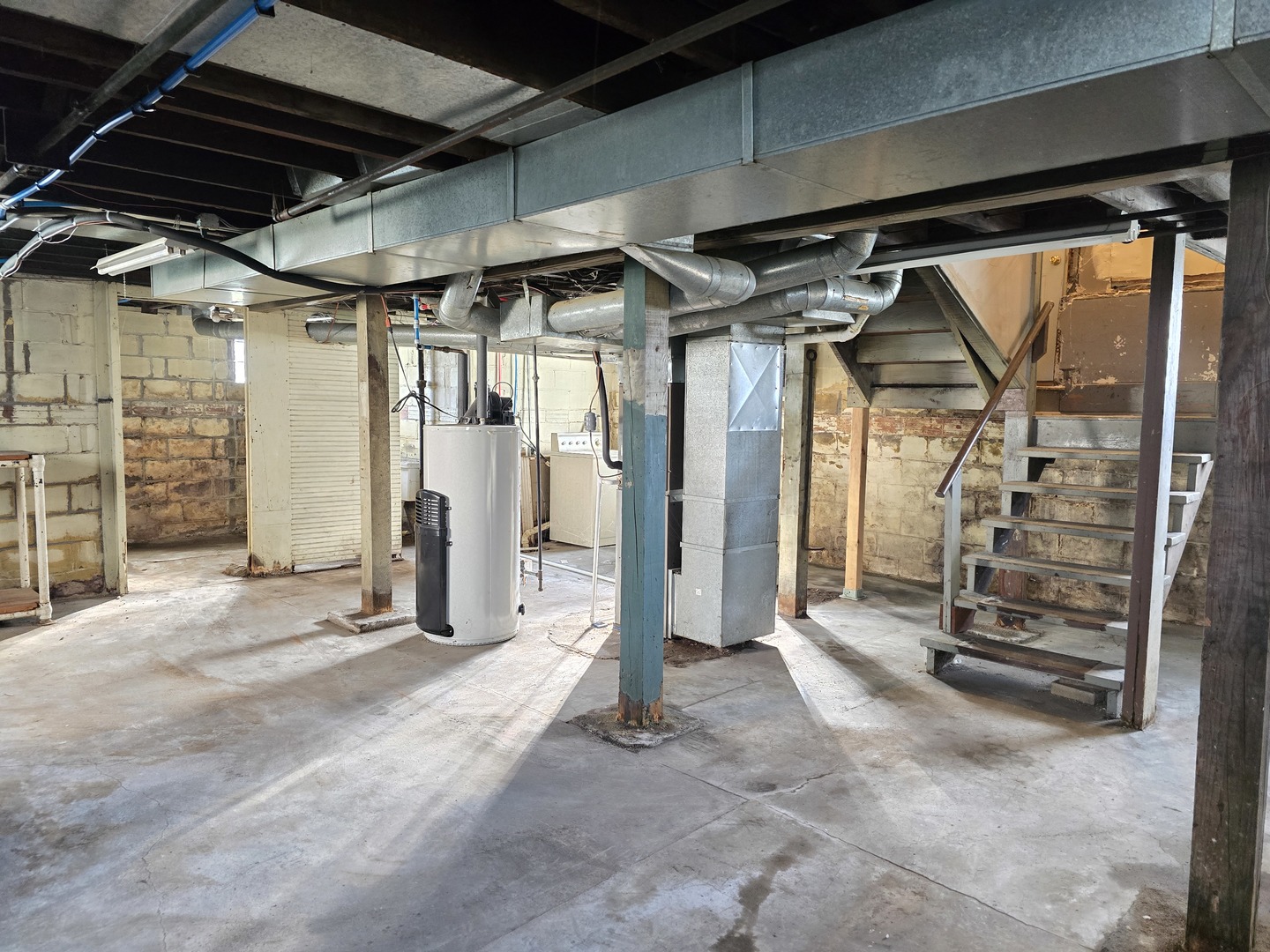 main property photo 24