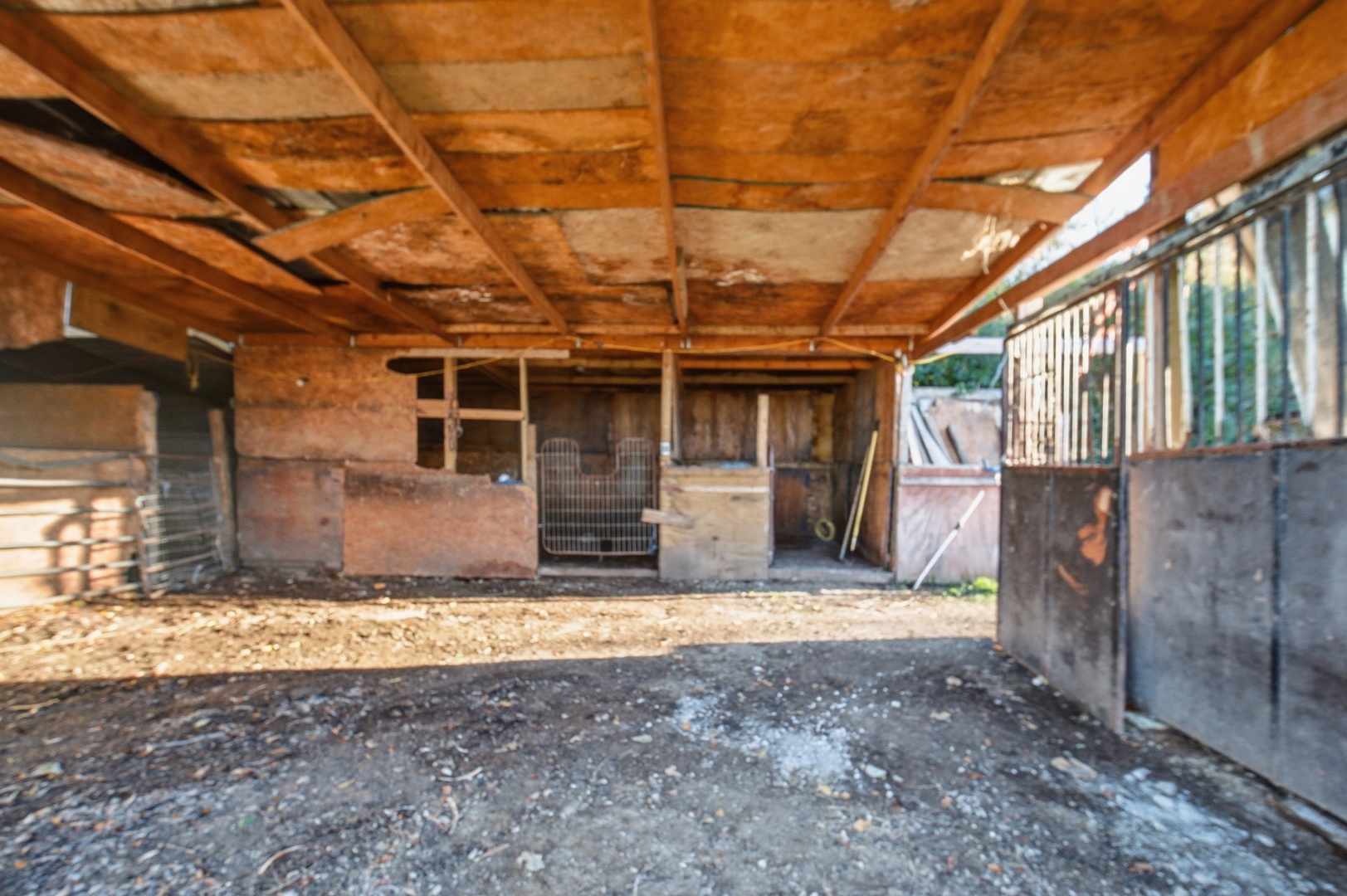 main property photo 29