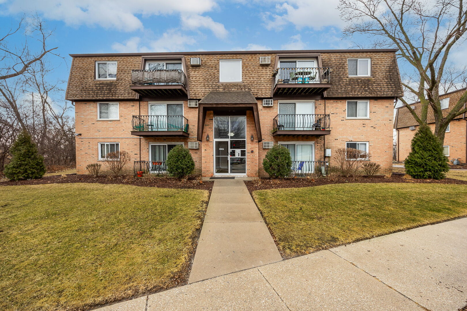 main property photo 13