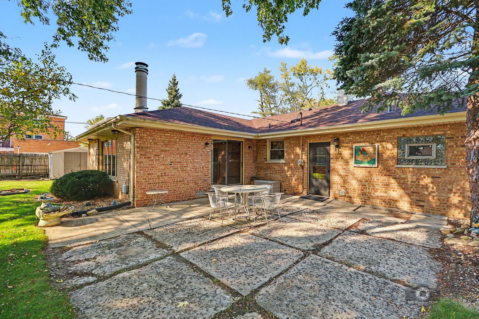 main property photo 19