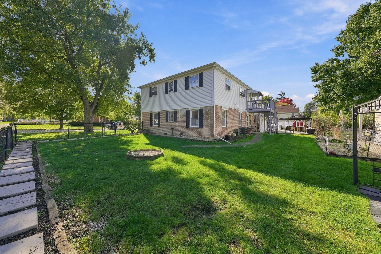 main property photo 38