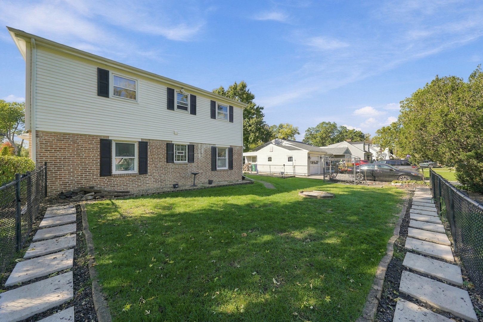main property photo 40