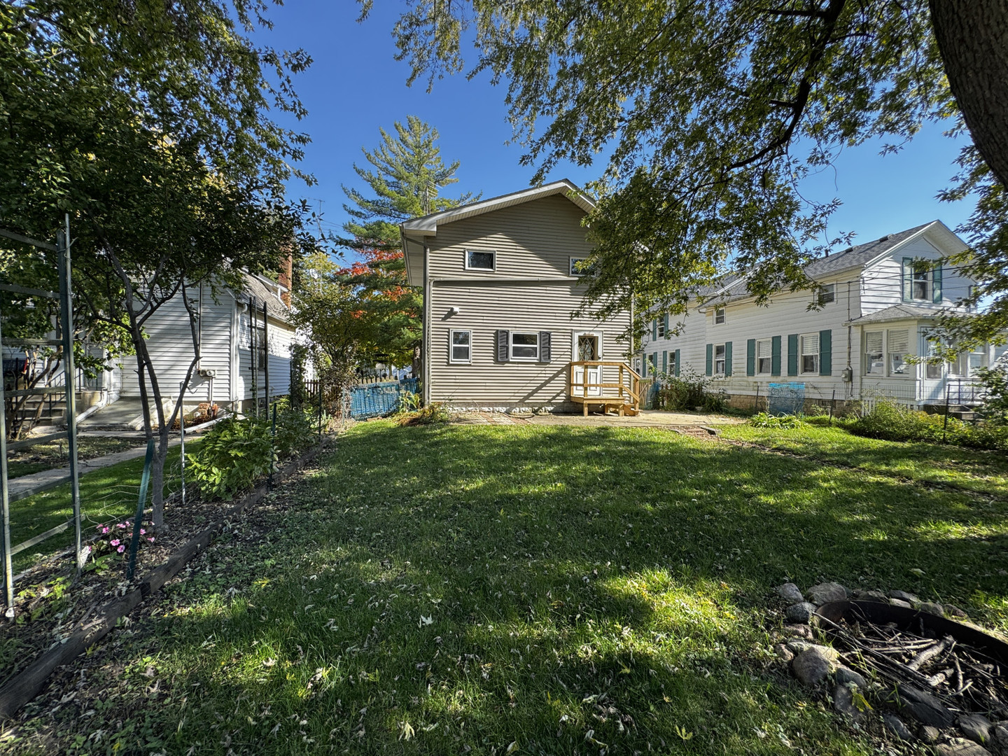 main property photo 5