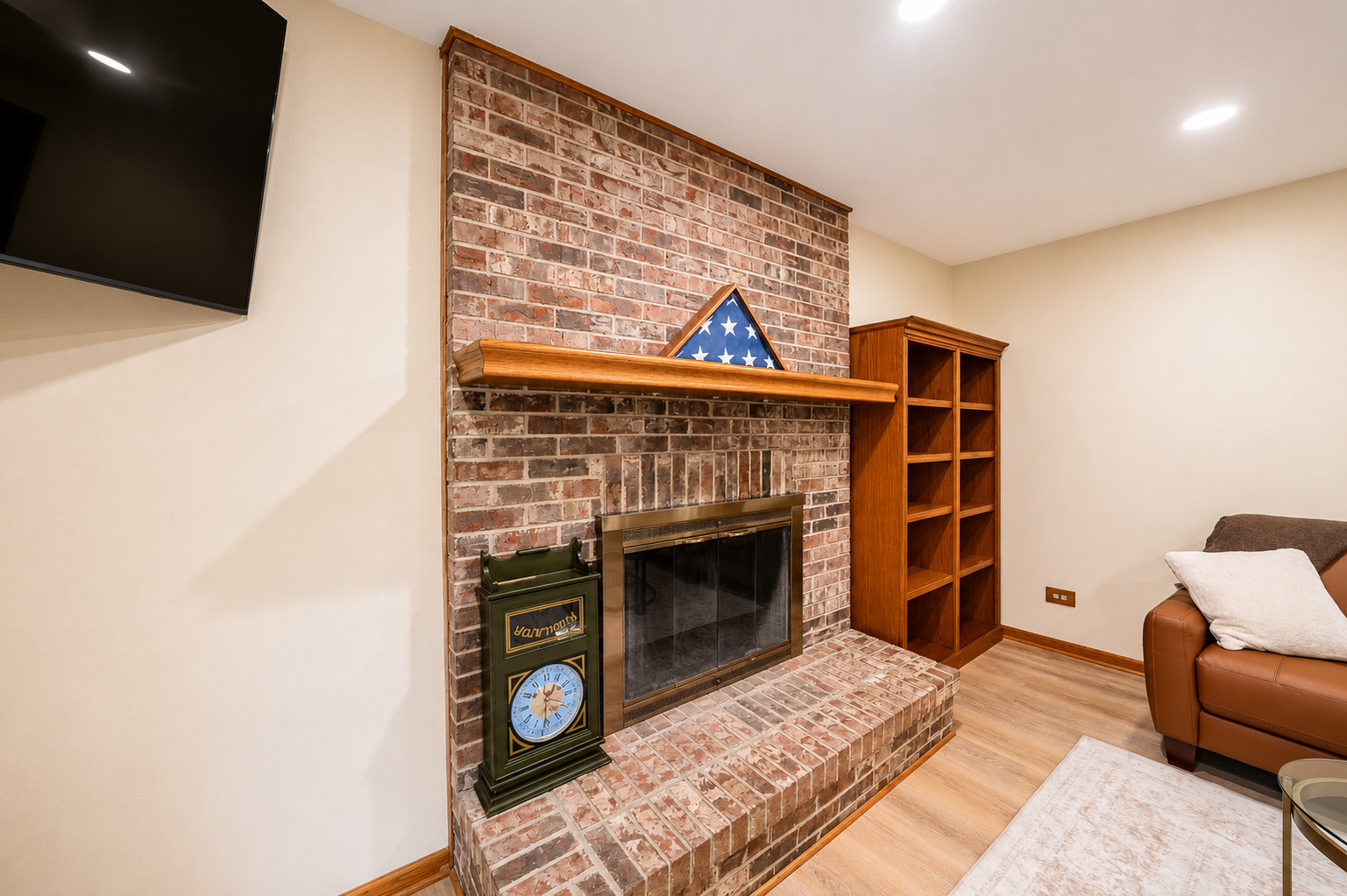 main property photo 18