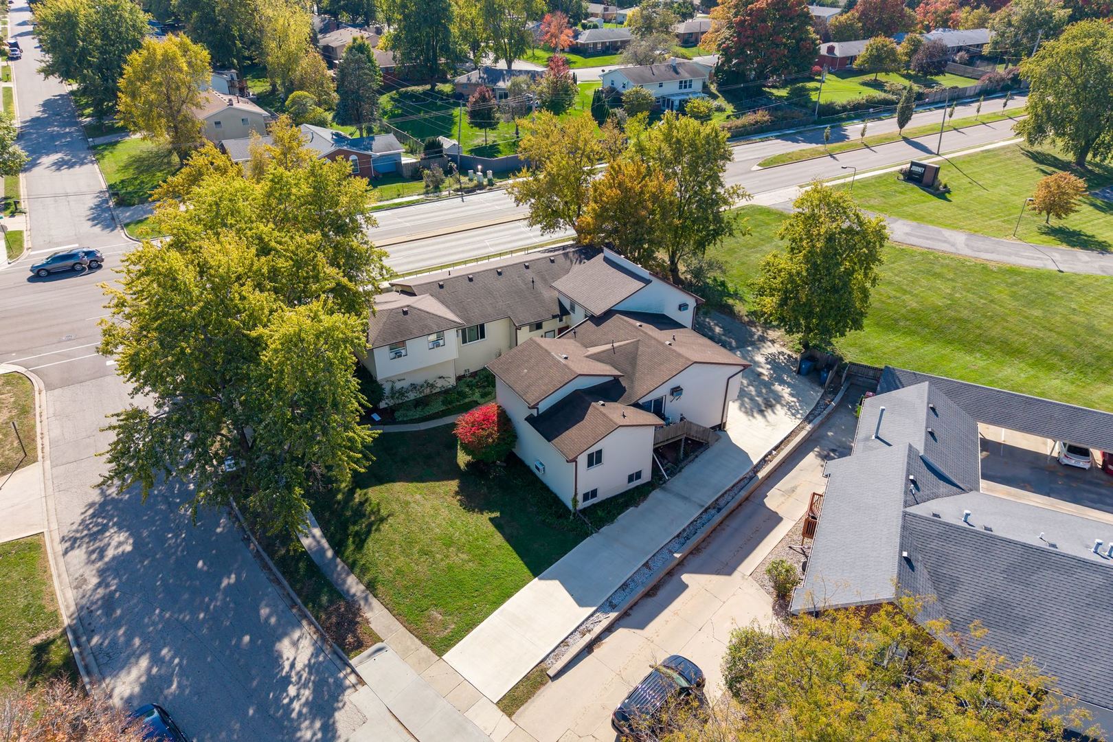 main property photo 29