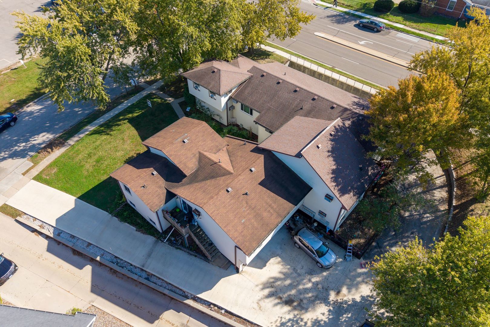 main property photo 35