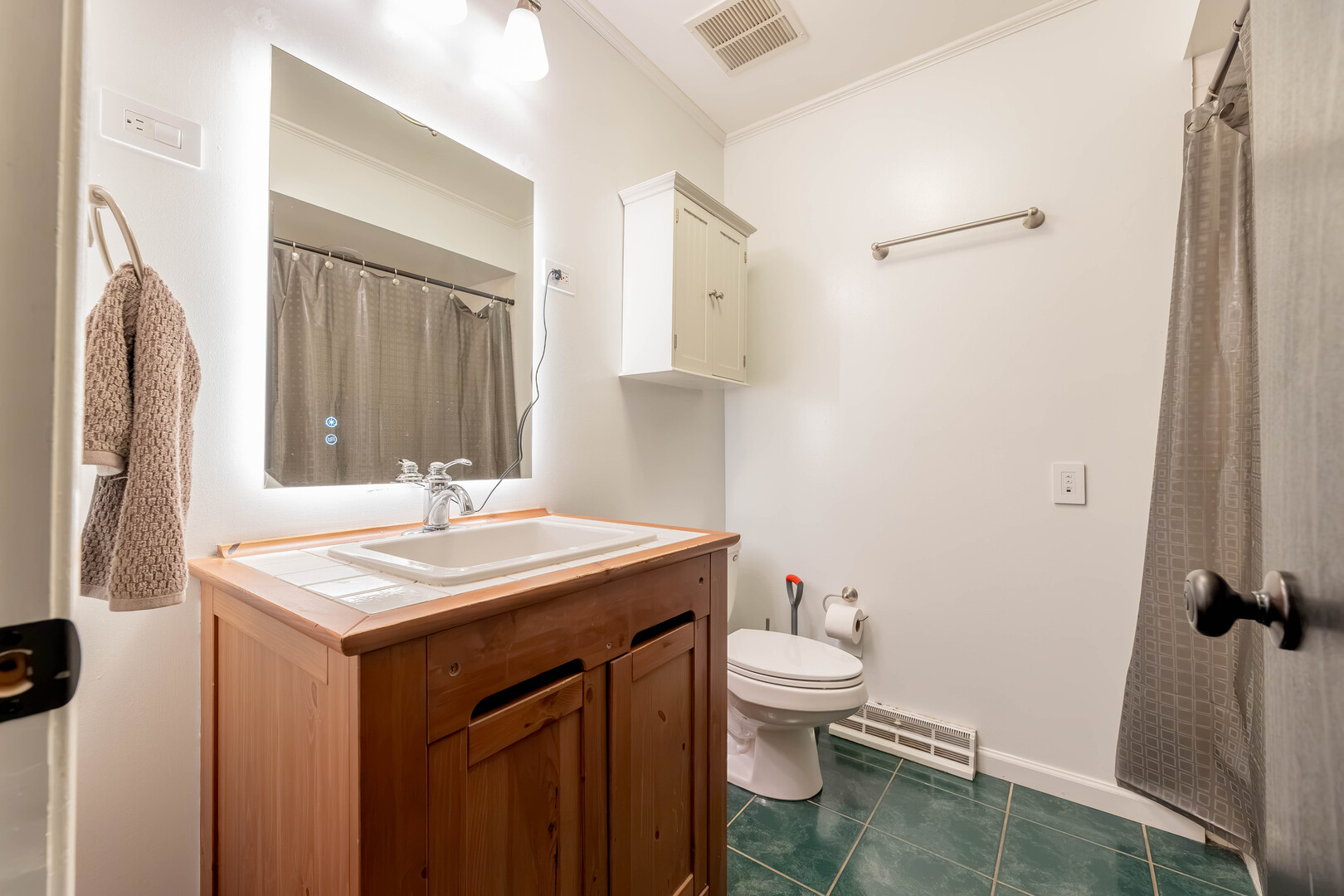main property photo 11