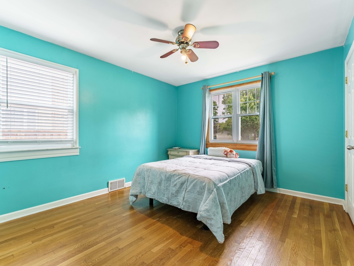 main property photo 7