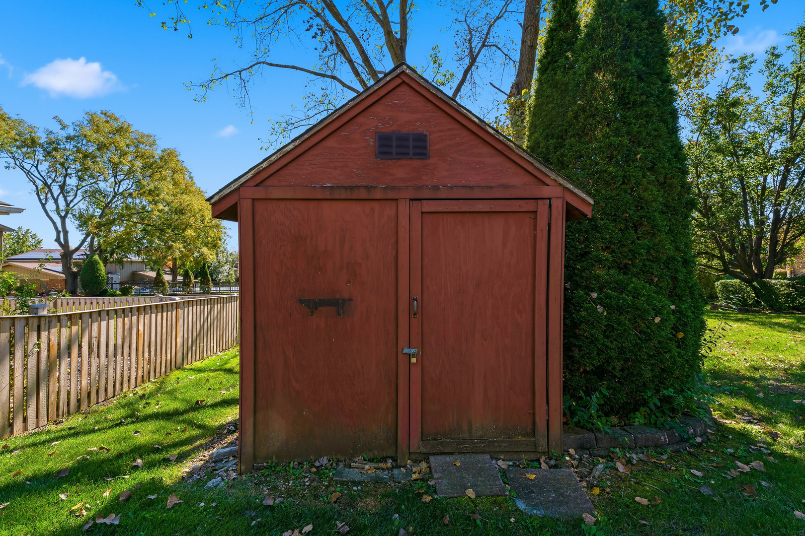 main property photo 50