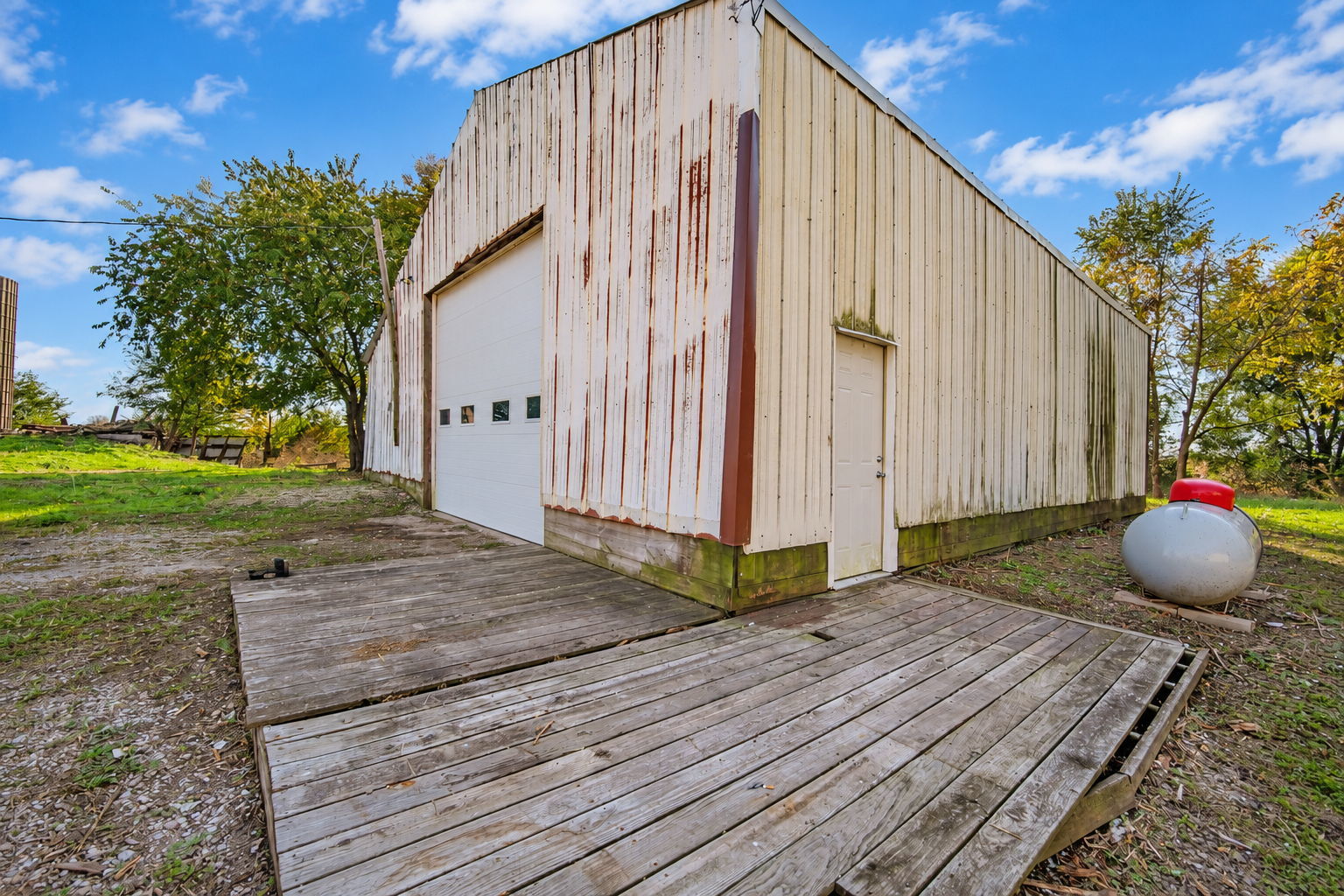 main property photo 24